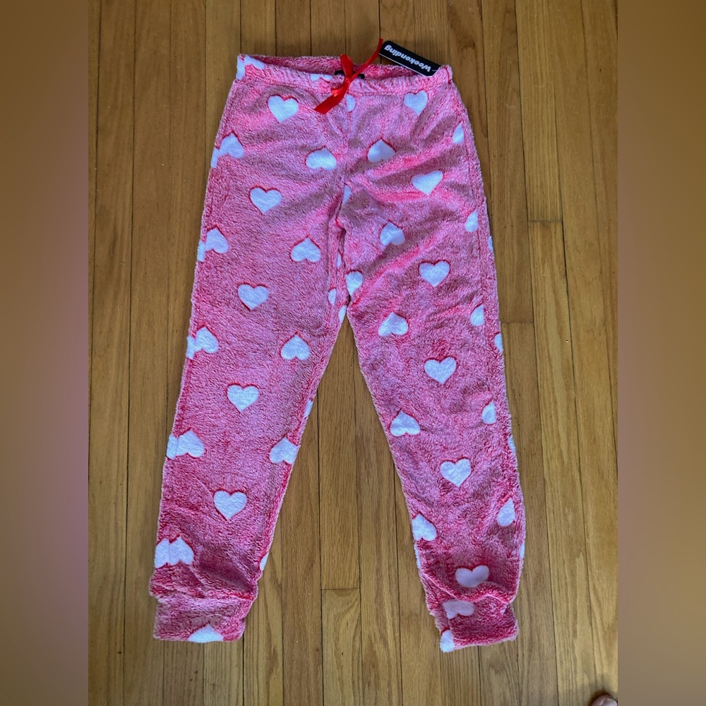 FASHION NOVA size medium pink hearts plush pj pants